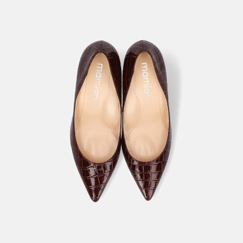 2025AW：iCoN COLORS：ポインテッドトゥ クロコ型押し パンプス（C76534）ボルドーCR/mamian（マミアン）